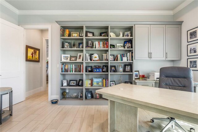 951 W Polo Grounds Dr, Vero Beach, FL 32966 - office space with light wood finished floors and ornamental molding