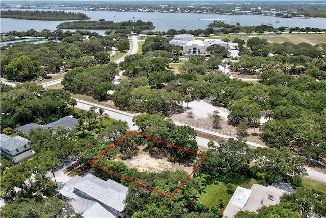 Listing photo 3 for 501 Camelia Ln, Vero Beach FL 32963