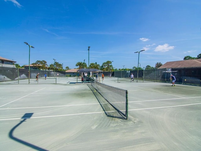 636 Centre Ct SW Unit 102, Vero Beach, FL 32962 - view of tennis court