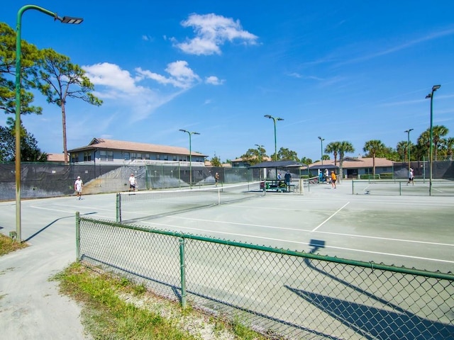 636 Centre Ct SW Unit 102, Vero Beach, FL 32962 - view of tennis court