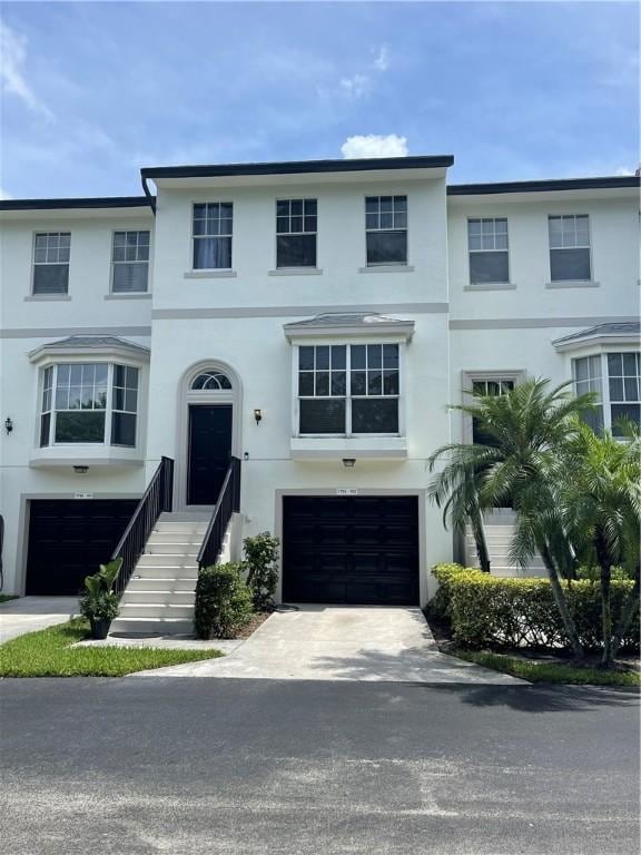 1755 42nd Sq Unit 102, Vero Beach, FL 32960 - photo 1