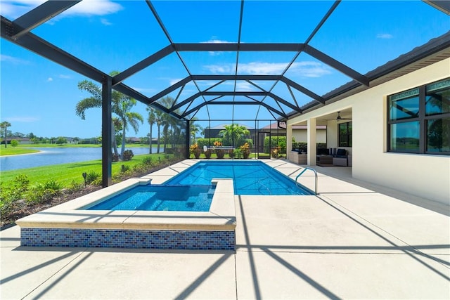 6354 Arcadia Sq, Vero Beach, FL 32966 - view of swimming pool featuring a water view, a patio, ceiling fan, an outdoor living space, and a pool with connected hot tub