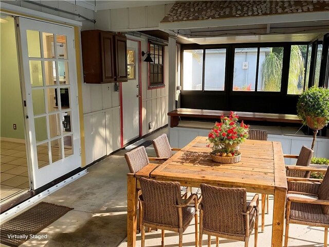 view of sunroom / solarium