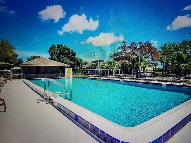 30 Plantation Dr Unit 104, Vero Beach, FL 32966 - view of community pool