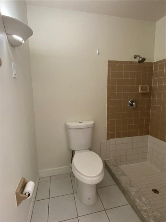 473 Englar Dr, Sebastian, FL 32958 - full bath featuring a tile shower and tile patterned floors