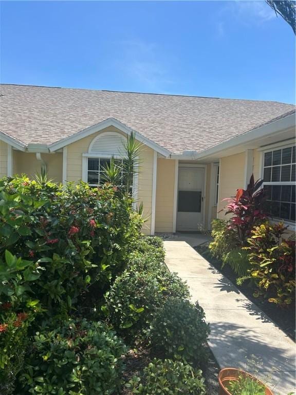 537 6th St, Vero Beach, FL 32962 - photo 1