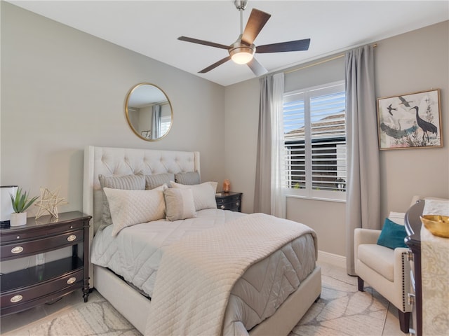 bedroom with ceiling fan