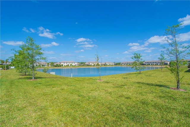 10008 W Villa Cir Unit 10008, Vero Beach, FL 32966 - view of water feature