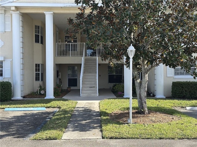 view of building exterior