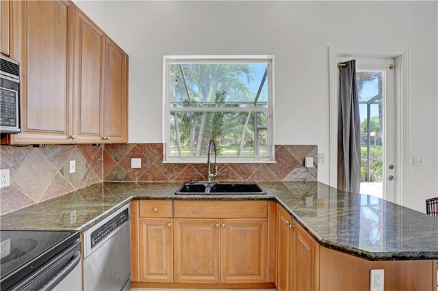 9370 W Maiden Ct, Vero Beach, FL 32963 - photo 14