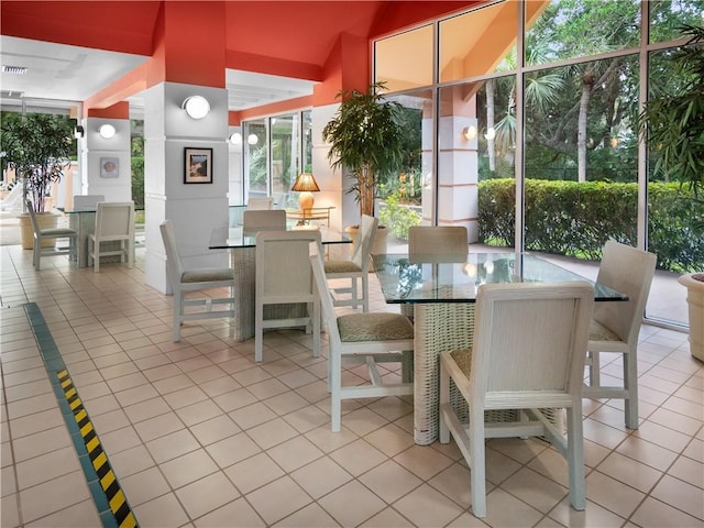 1308 Coral Park Ln Unit 104, Vero Beach, FL 32963 - view of sunroom / solarium