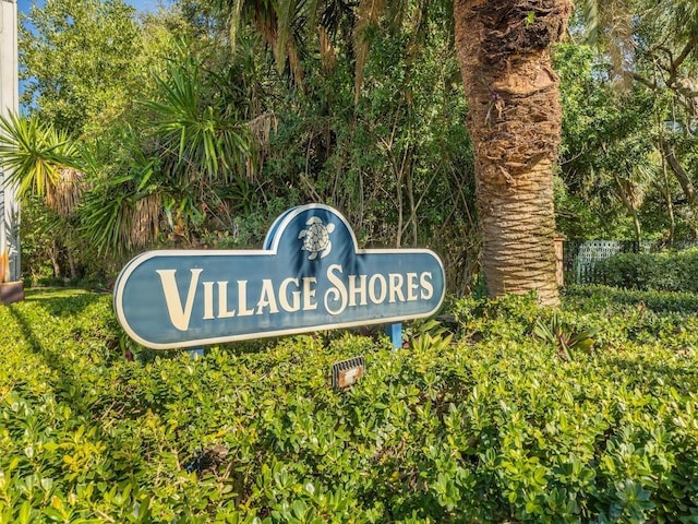 903 Holoma Dr, Vero Beach, FL 32963 - view of community sign