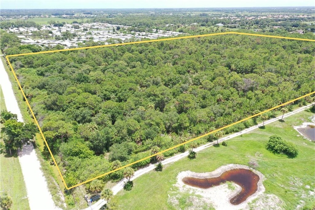 8655 12th St, Vero Beach, FL 32966 - photo 4