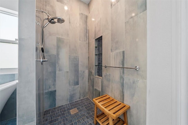 3612 2nd St SW, Vero Beach, FL 32968 - full bathroom with a tile shower