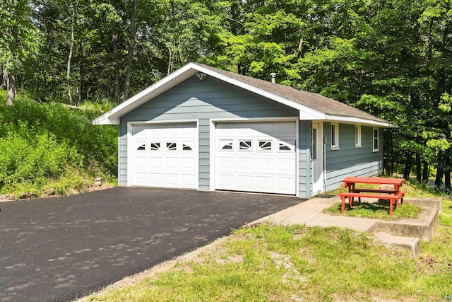 view of detached garage