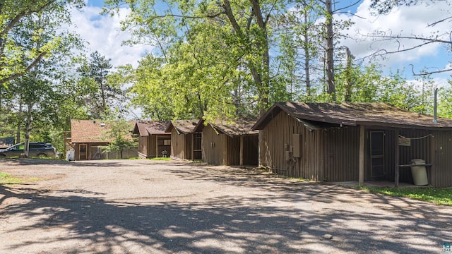 view of front of property