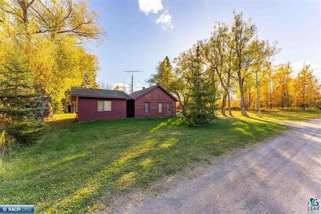 ranch-style house with a front yard