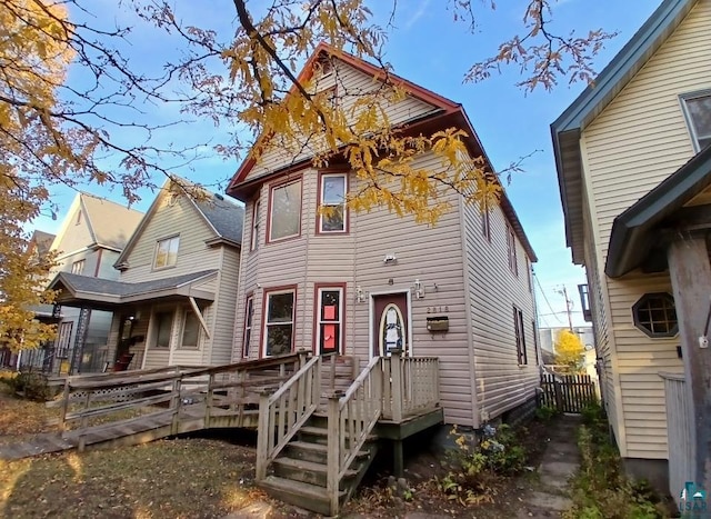 view of front of house