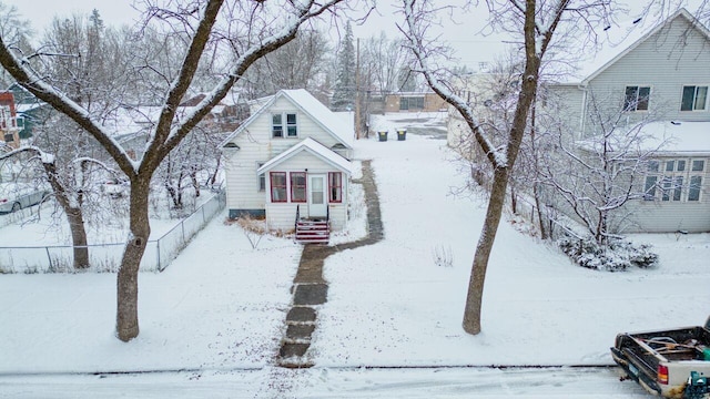 view of front of property