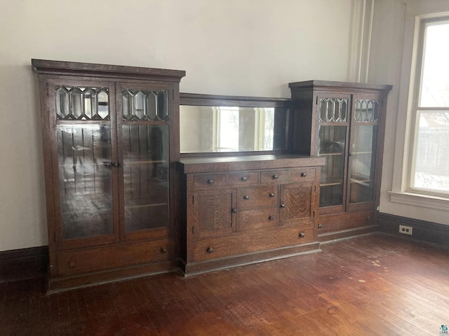 interior details with hardwood / wood-style flooring