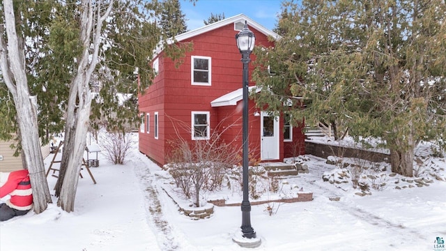 view of front of home