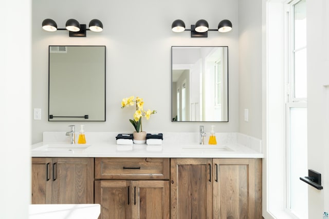 bathroom with vanity