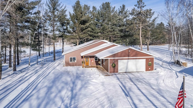 view of front of home featuring a garage