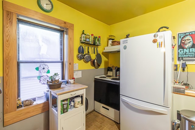 kitchen featuring white appliances