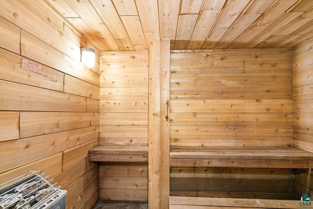 view of sauna / steam room