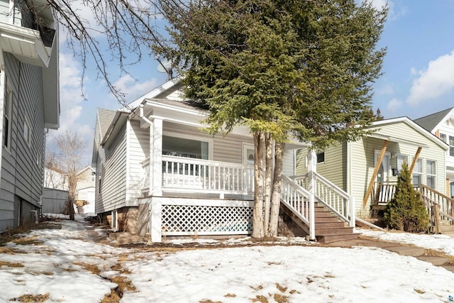 view of front facade featuring covered porch