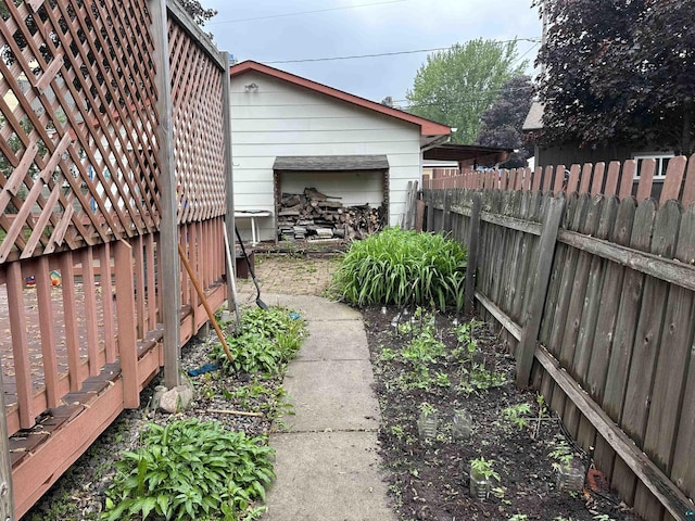 805 Minnesota St, Hibbing, MN 55746 - view of yard featuring a fireplace