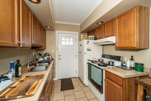 kitchen with a sink, under cabinet range hood, a textured ceiling, crown molding, and white electric range