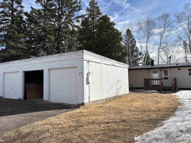 view of detached garage