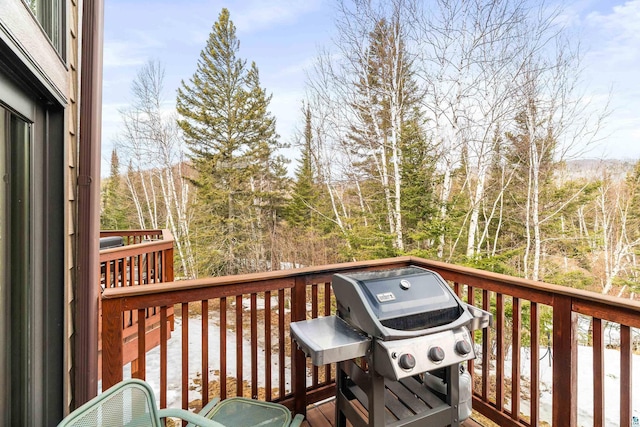 deck with grilling area