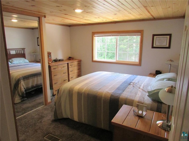 bedroom with visible vents, recessed lighting, carpet, and wood ceiling