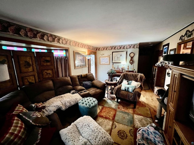 22 Hays Crk, Silver Bay, MN 55614 - living room with wood finished floors