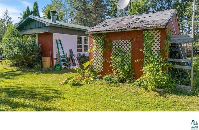 7262 Palo Tia Rd, Embarrass, MN 55732 - view of outbuilding featuring an outbuilding
