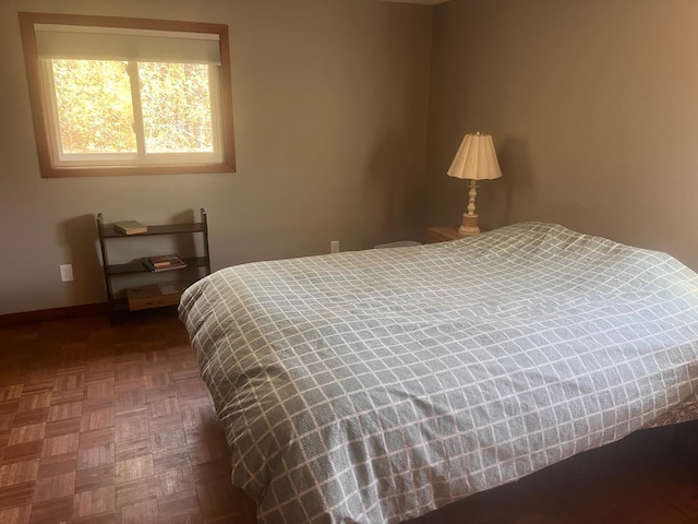 5346 Lester River Rd, Duluth, MN 55804 - bedroom featuring baseboards