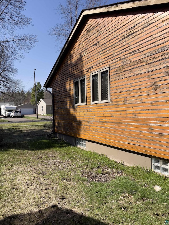 110 Hays Crk, Silver Bay, MN 55614 - view of side of home featuring a lawn