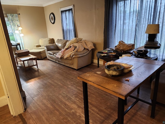 5806 Wadena St, Duluth, MN 55807 - living area with crown molding and wood finished floors