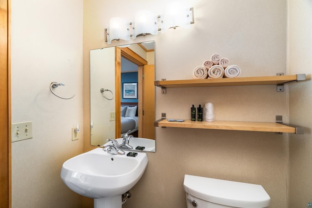 21 E Wisconsin St Unit 301, Grand Marais, MN 55616 - bathroom with a sink and toilet