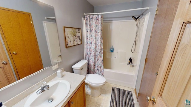 296 Cramer Rd, Schroeder, MN 55613 - full bath featuring vanity, toilet, and shower / bath combo with shower curtain