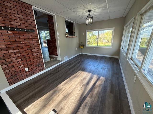 710 N Boundary Ave, Duluth, MN 55810 - view of unfurnished sunroom
