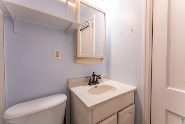 13359 Villa Rd, Ely, MN 55731 - bathroom with toilet and vanity