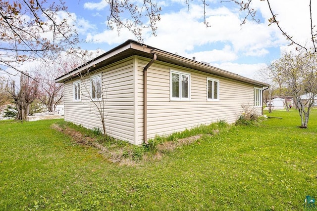 11 Aiken Crk, Silver Bay, MN 55614 - view of property exterior with a lawn