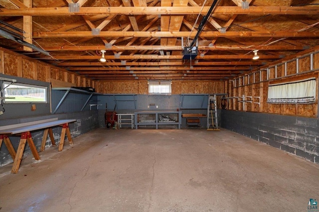 5526 W 8th St, Duluth, MN 55807 - garage featuring a garage door opener