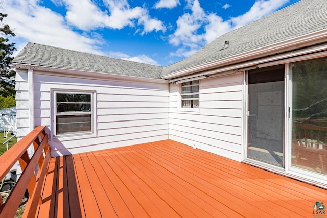 2611 Chambersburg Ave, Duluth, MN 55811 - view of wooden deck