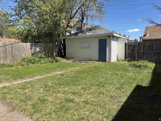 620 N 40th Ave W, Duluth, MN 55807 - view of yard with an outdoor structure