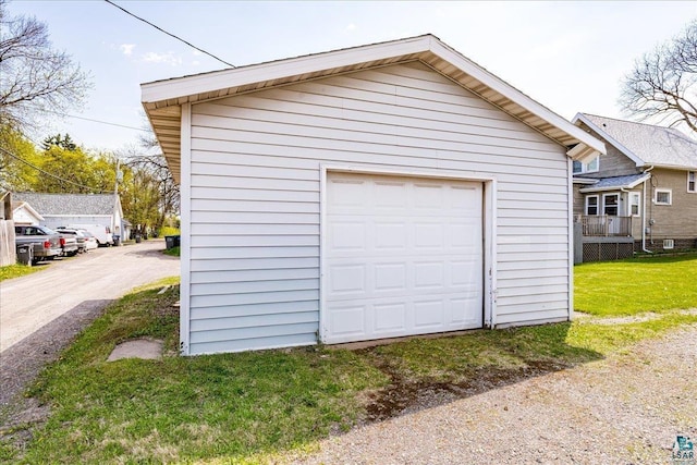 26 N 59th Ave W, Duluth, MN 55807 - detached garage with driveway