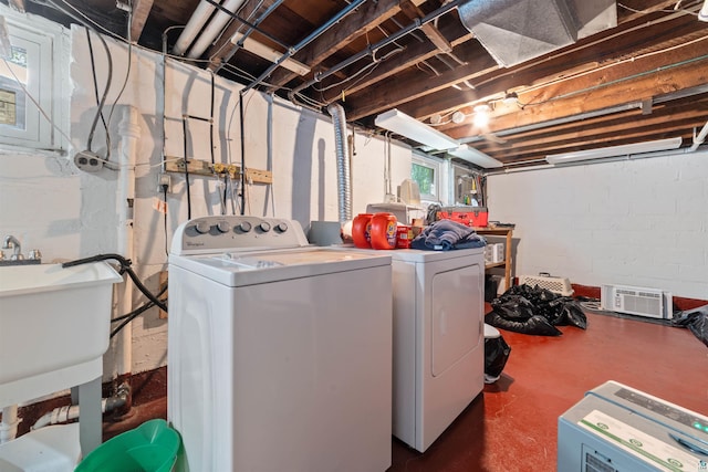 1730 Piedmont Ave, Duluth, MN 55811 - laundry room featuring washer and clothes dryer